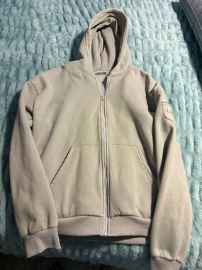 Comfrt Travel Zip-Up Hoodie Jacket color Bone